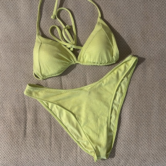 Frankie’s Triangle Bikini Neon Yellow - Picture 4 of 7